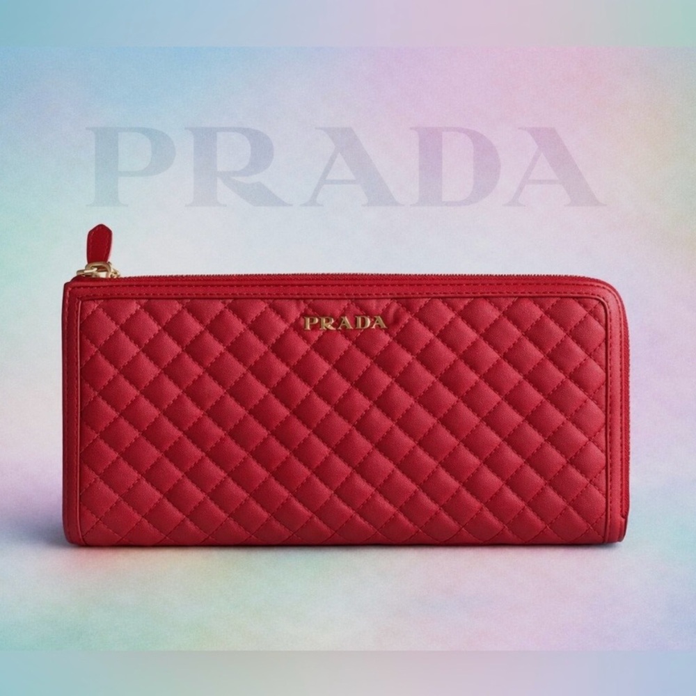✨Authentic Prada Tessuto Quilted Zip Wallet – Timeless Chic 💄✨ - Picture 3 of 7